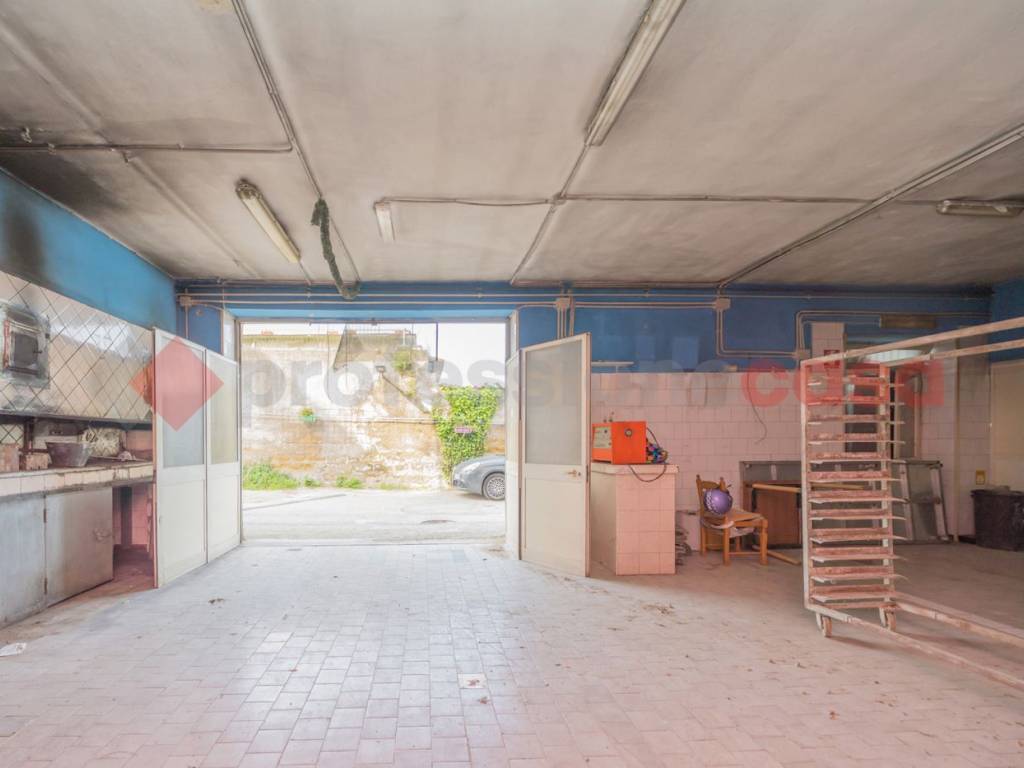 locale commerciale in affitto ad Ercolano