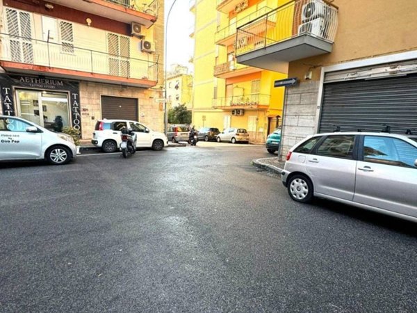 negozio in affitto ad Ercolano