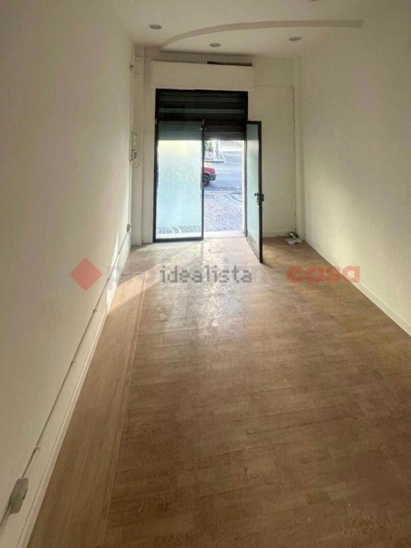 locale commerciale in affitto ad Ercolano
