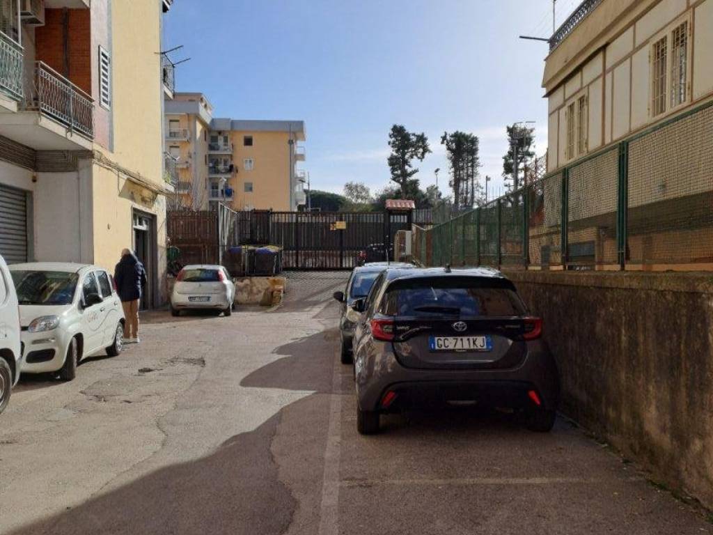 negozio in affitto ad Ercolano