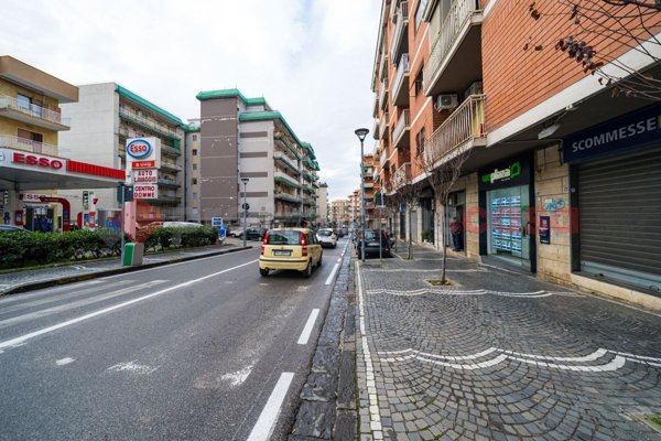 locale commerciale in affitto ad Ercolano