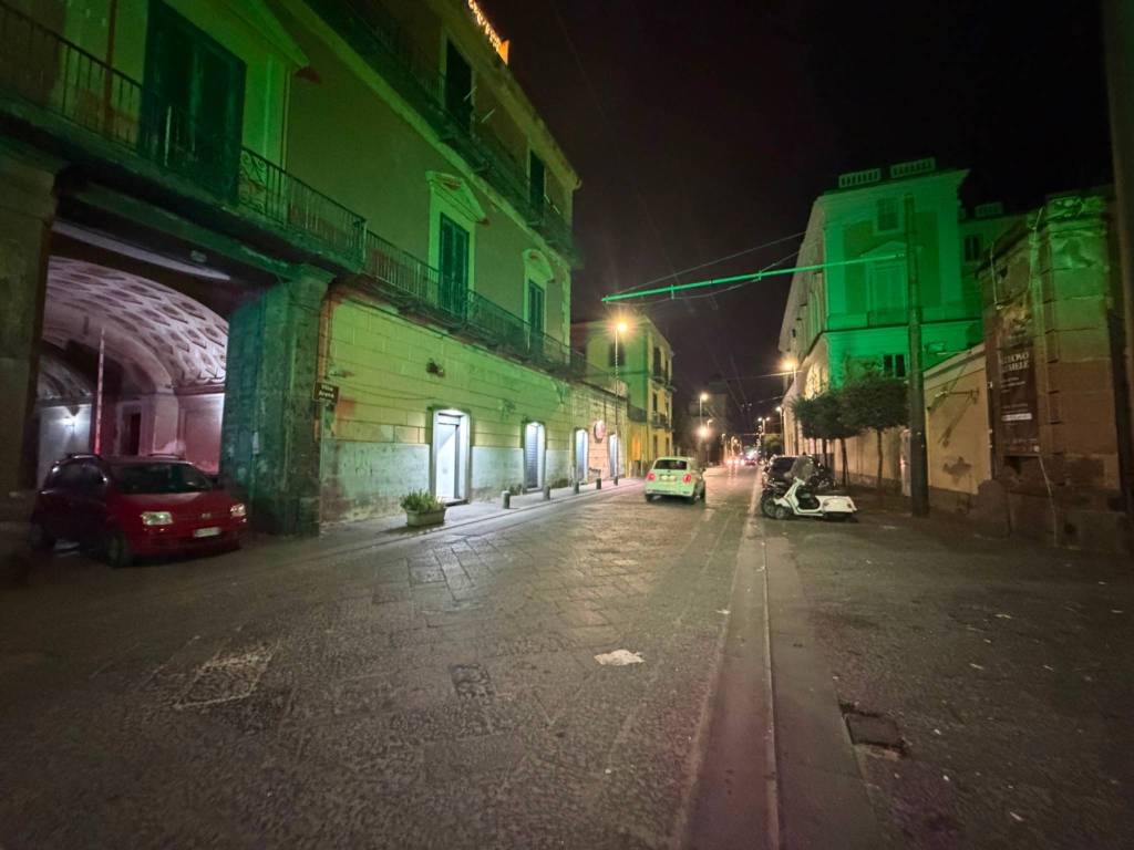 negozio in affitto ad Ercolano