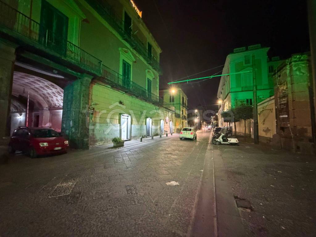 negozio in affitto ad Ercolano