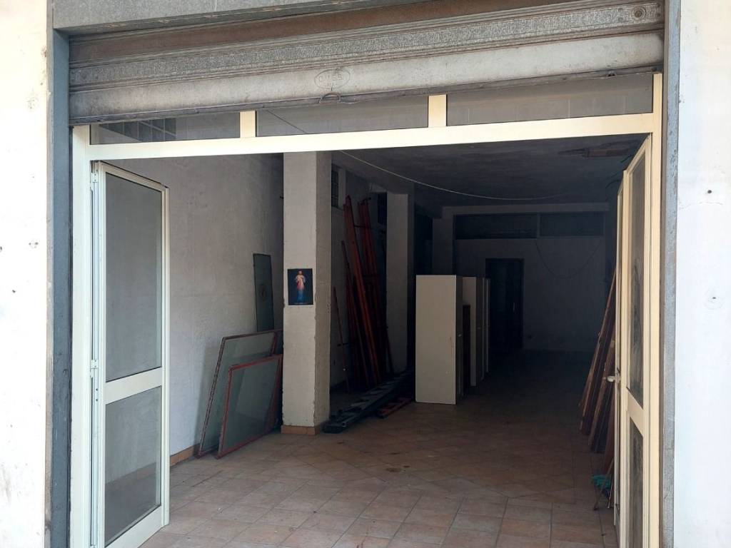negozio in affitto ad Ercolano