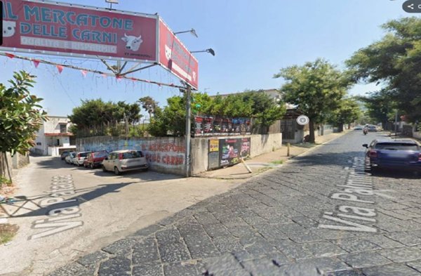 negozio in affitto ad Ercolano
