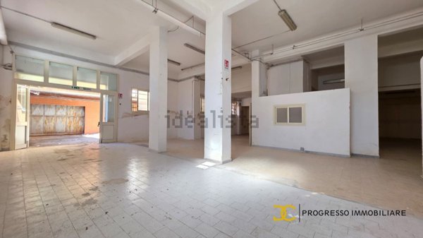 locale commerciale in affitto ad Ercolano