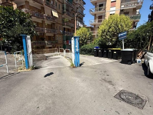 negozio in affitto ad Ercolano
