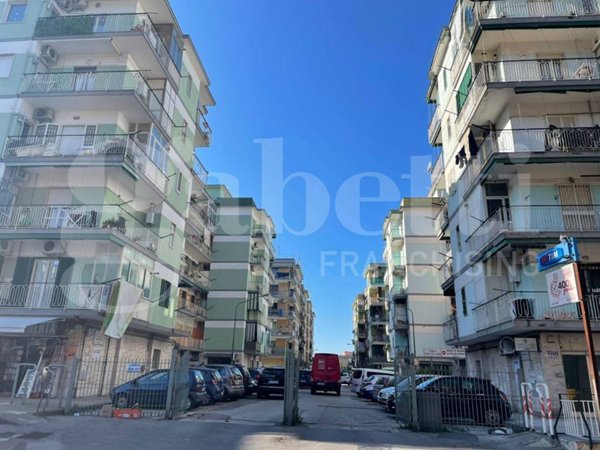 negozio in affitto a San Giorgio a Cremano