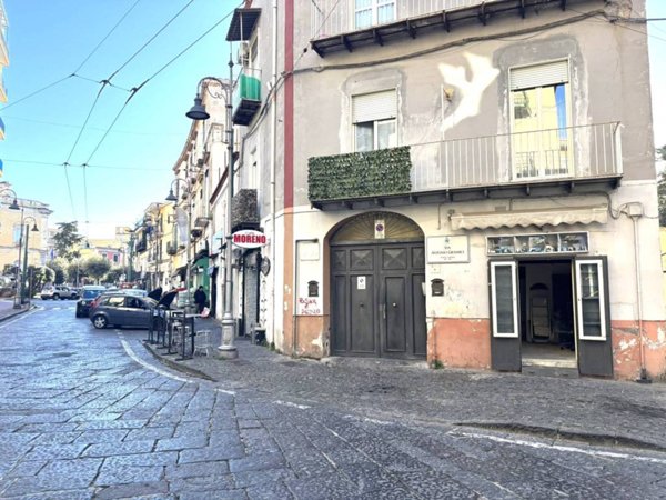 negozio in affitto a San Giorgio a Cremano