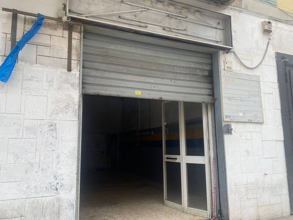 locale commerciale in affitto a San Giorgio a Cremano
