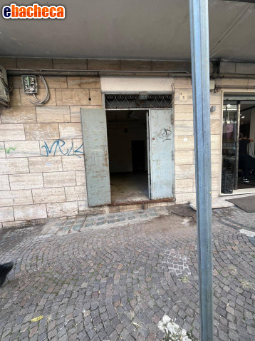 negozio in affitto a San Giorgio a Cremano