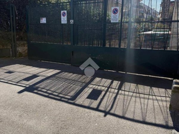locale commerciale in affitto a San Giorgio a Cremano