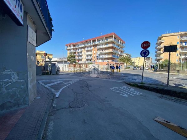 negozio in affitto a San Giorgio a Cremano
