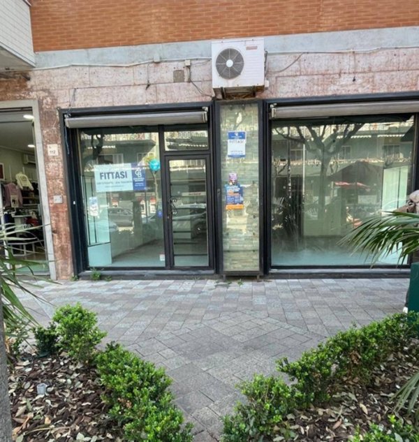 locale commerciale in affitto a San Giorgio a Cremano