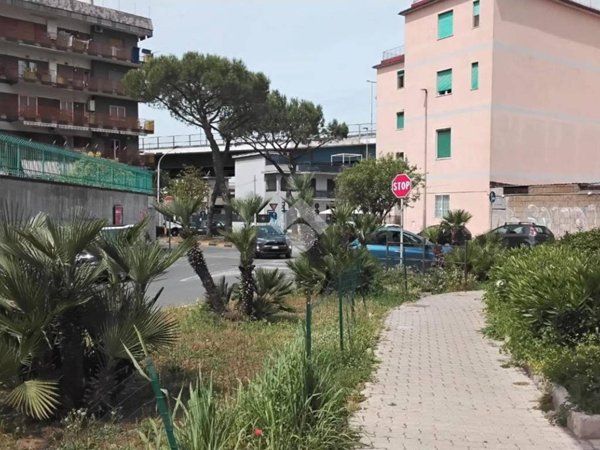 negozio in affitto a San Giorgio a Cremano