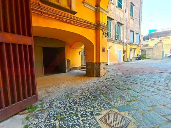 locale commerciale in affitto a San Giorgio a Cremano