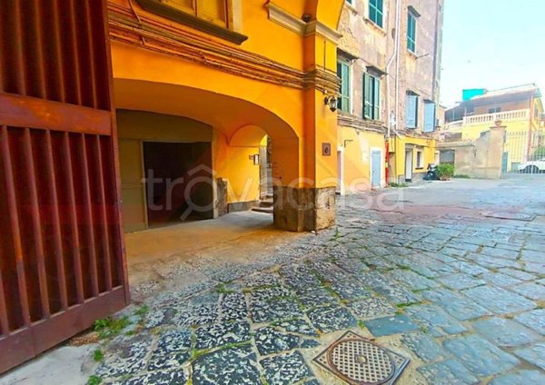 locale commerciale in affitto a San Giorgio a Cremano