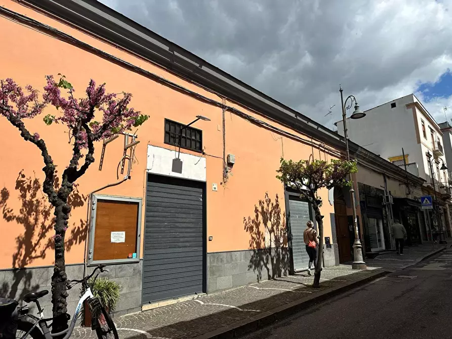 negozio in affitto a San Giorgio a Cremano