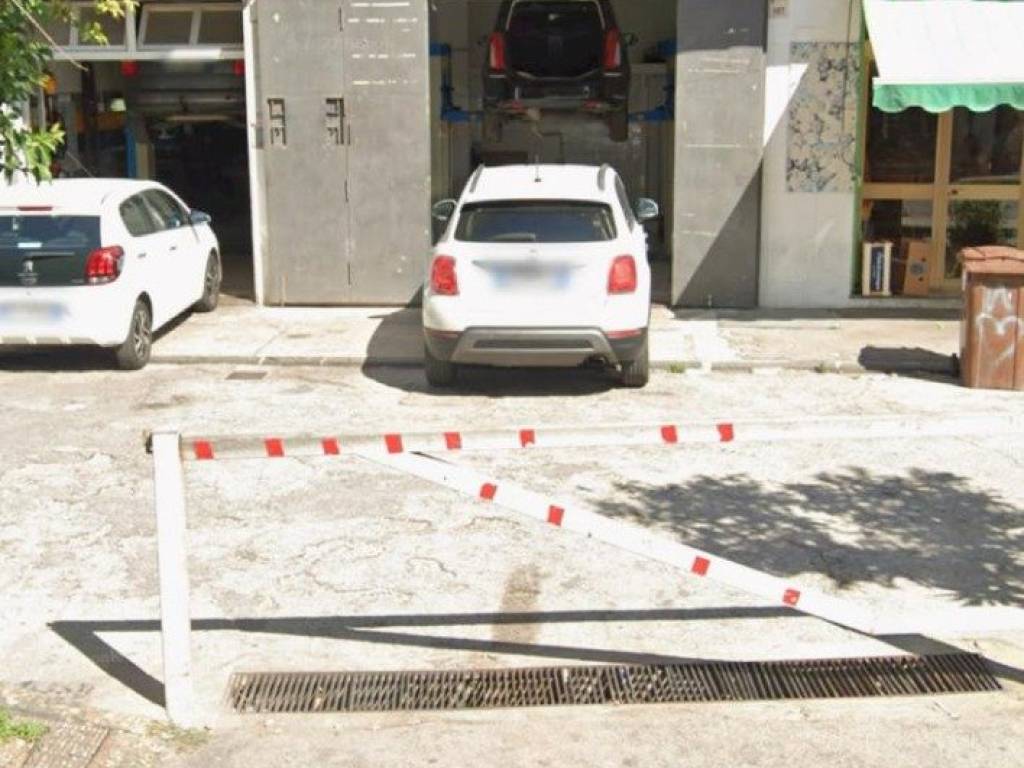 negozio in affitto a San Giorgio a Cremano
