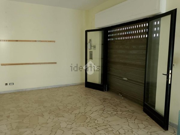 locale commerciale in affitto a San Giorgio a Cremano