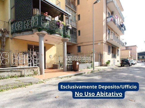 locale commerciale in vendita a San Giorgio a Cremano