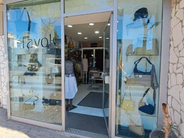 negozio in affitto a San Giorgio a Cremano