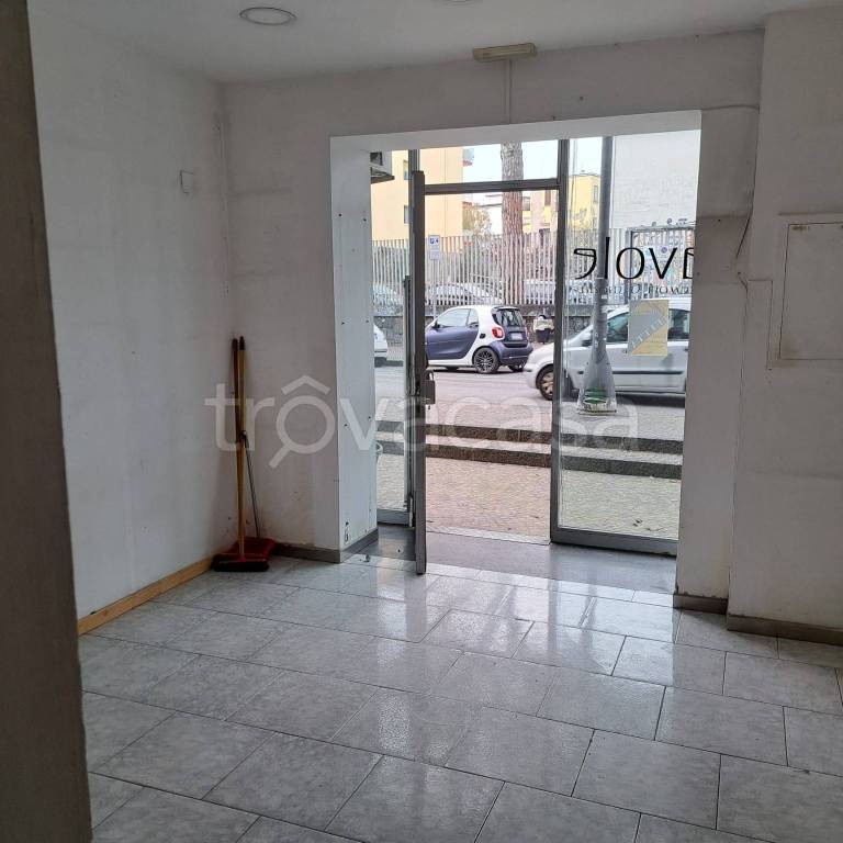 negozio in affitto a San Giorgio a Cremano