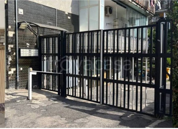 locale commerciale in affitto a San Giorgio a Cremano