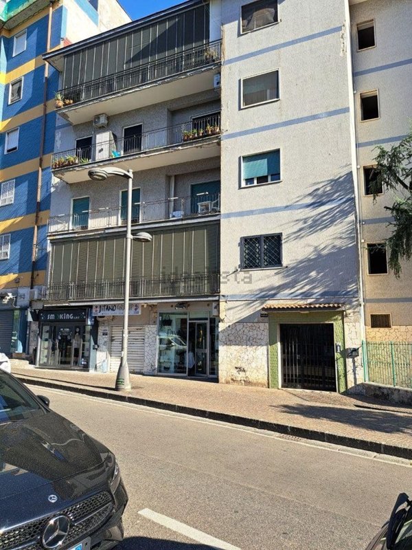 locale commerciale in affitto a San Giorgio a Cremano