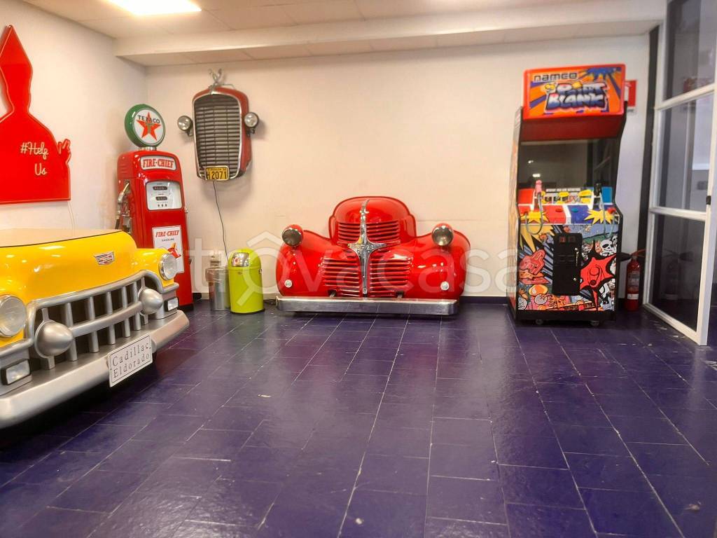 negozio in affitto a San Giorgio a Cremano