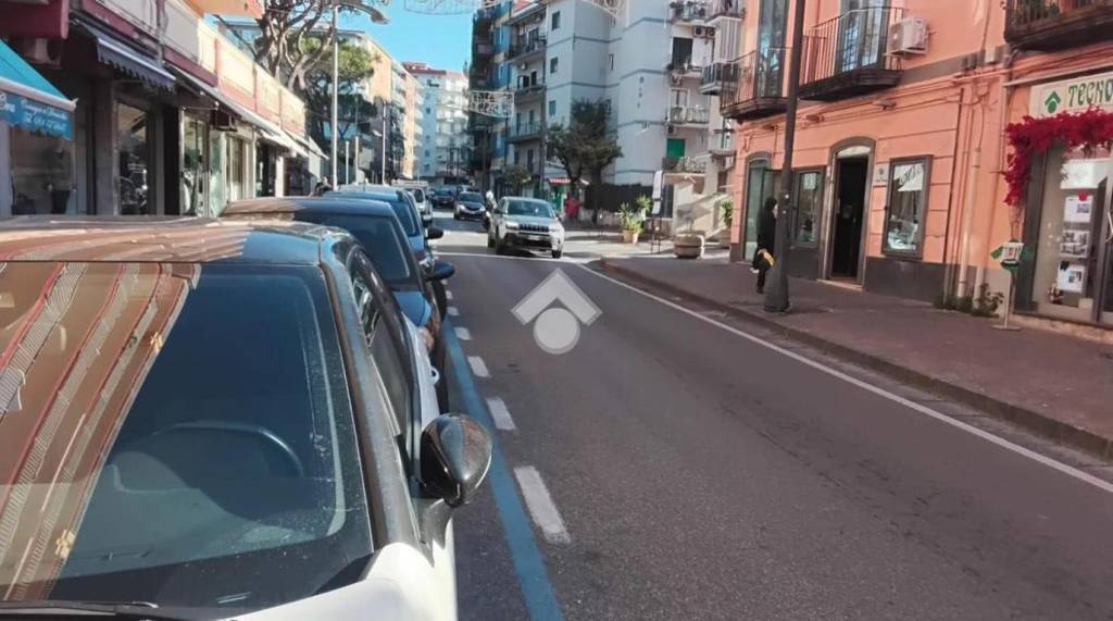 negozio in affitto a San Giorgio a Cremano