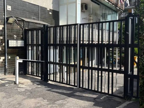 locale commerciale in affitto a San Giorgio a Cremano