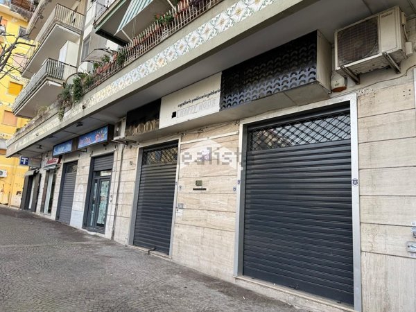 locale commerciale in affitto a San Giorgio a Cremano