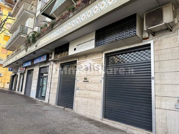 locale commerciale in affitto a San Giorgio a Cremano