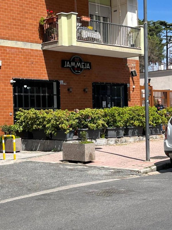 locale commerciale in affitto a San Giorgio a Cremano