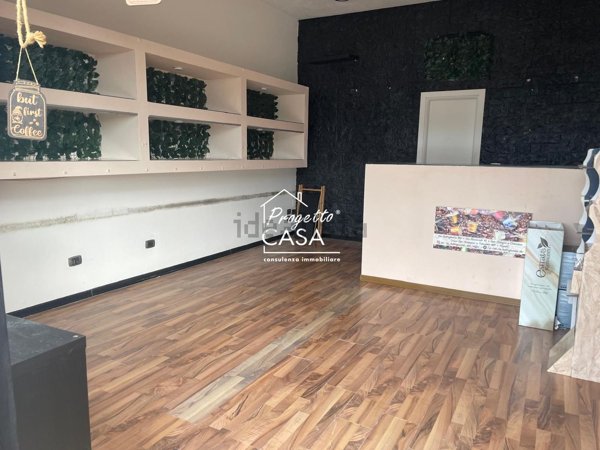 locale commerciale in affitto a San Giorgio a Cremano