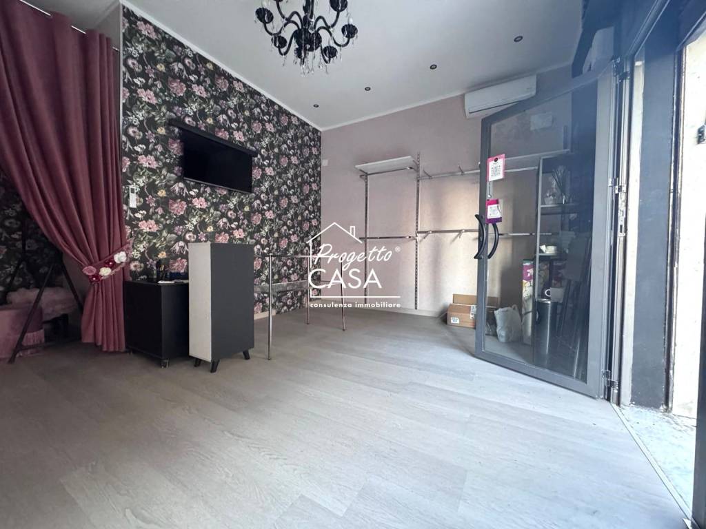 negozio in affitto a San Giorgio a Cremano