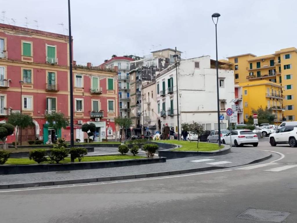 negozio in affitto a San Giorgio a Cremano