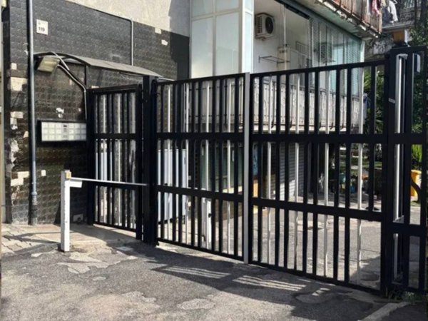 locale commerciale in affitto a San Giorgio a Cremano