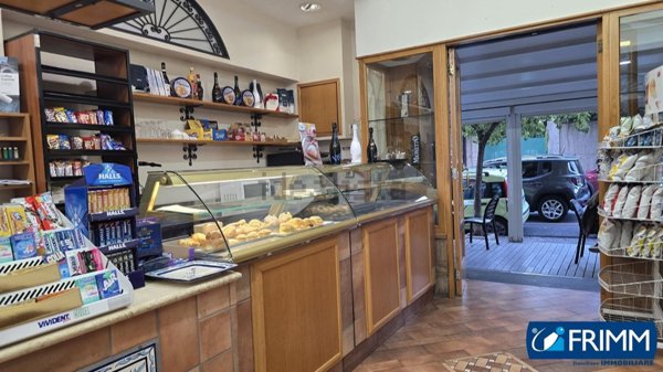 negozio in affitto a San Giorgio a Cremano
