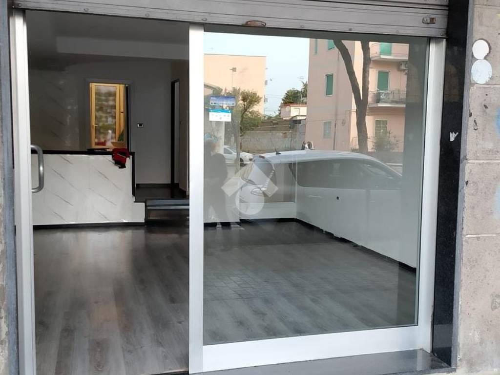 negozio in affitto a San Giorgio a Cremano