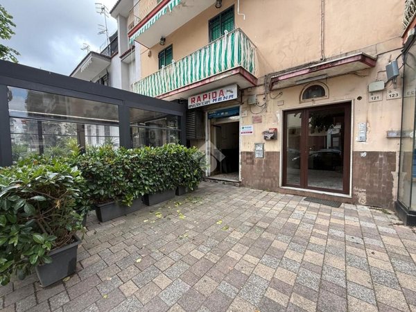 locale commerciale in affitto a San Giorgio a Cremano