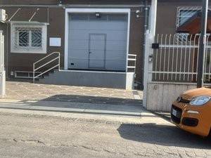 negozio in affitto a San Giorgio a Cremano