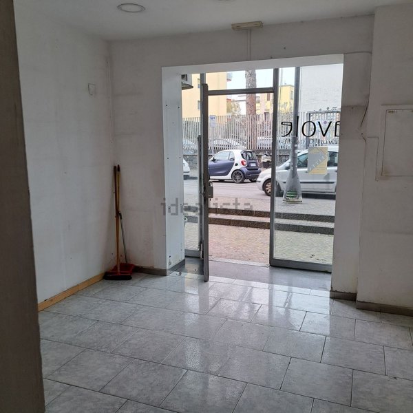 locale commerciale in affitto a San Giorgio a Cremano