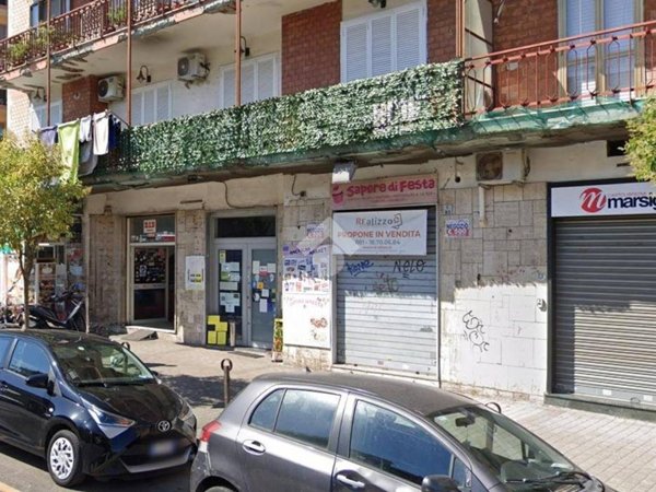 negozio in affitto a San Giorgio a Cremano