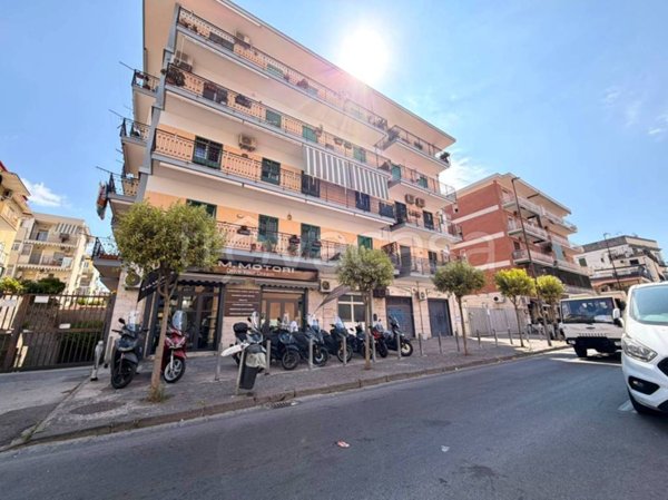 negozio in affitto a San Giorgio a Cremano