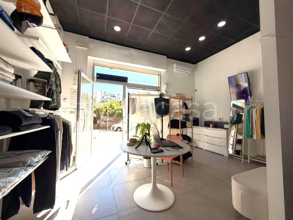 locale commerciale in affitto a San Giorgio a Cremano