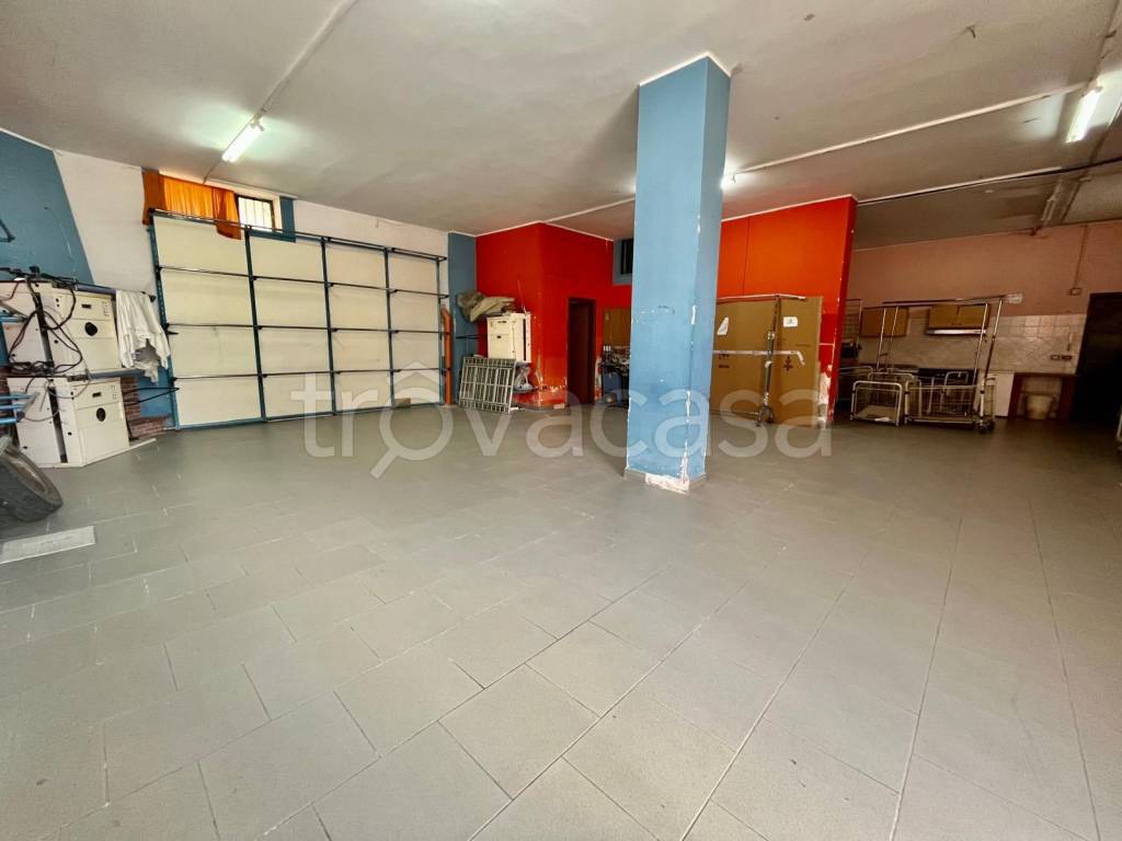 locale commerciale in affitto a San Giuseppe Vesuviano