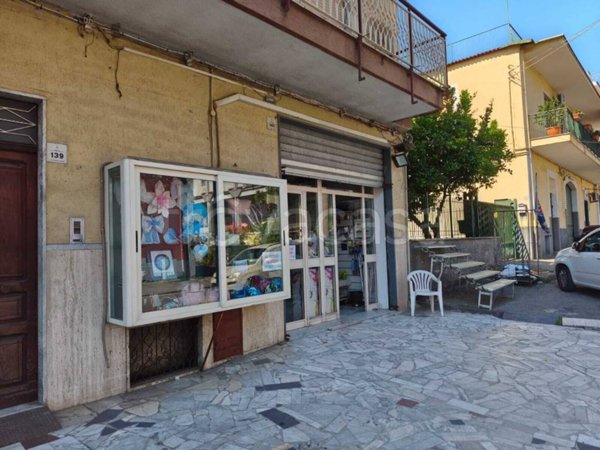locale commerciale a San Giuseppe Vesuviano in zona Santa Maria la Scala