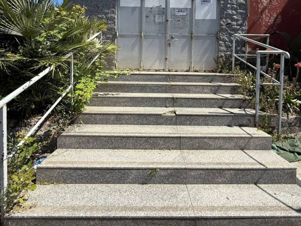 negozio in affitto a San Sebastiano al Vesuvio